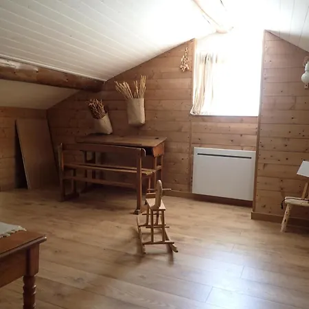 By River With Near Carcassonne Casa vacanze